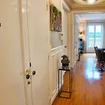 Parisian Elegance In Ranelagh