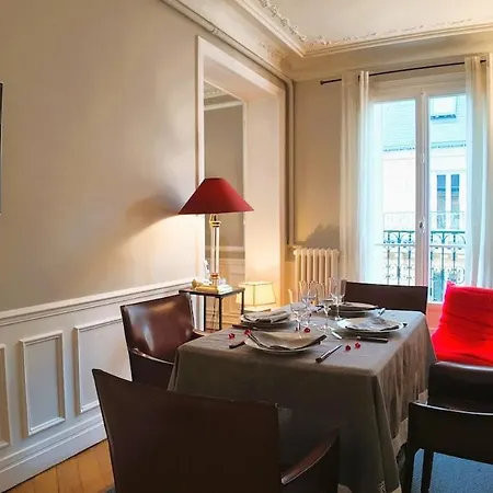 Parisian Elegance In Ranelagh * Parigi