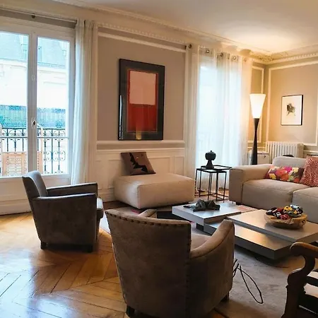 Parisian Elegance In Ranelagh * Parigi
